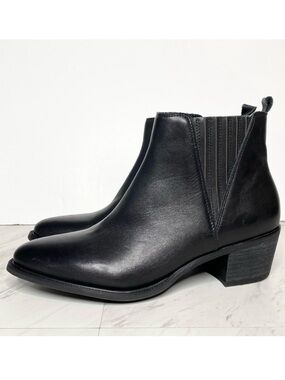 David Tate Black Leather Almond Toe Bootie 10M